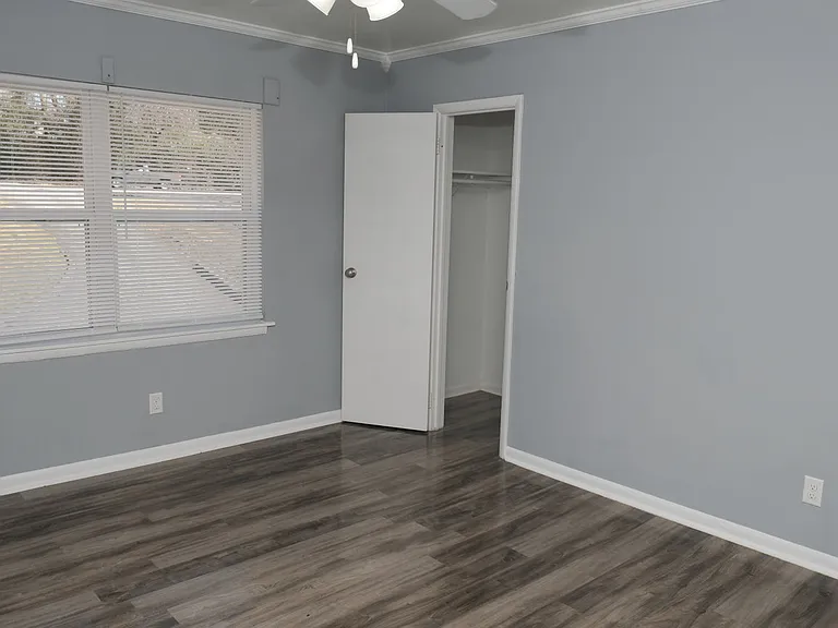 700 S Hill St #717-D — Photo 2
