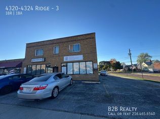 3 8644th Rdg, Cleveland, OH 44144