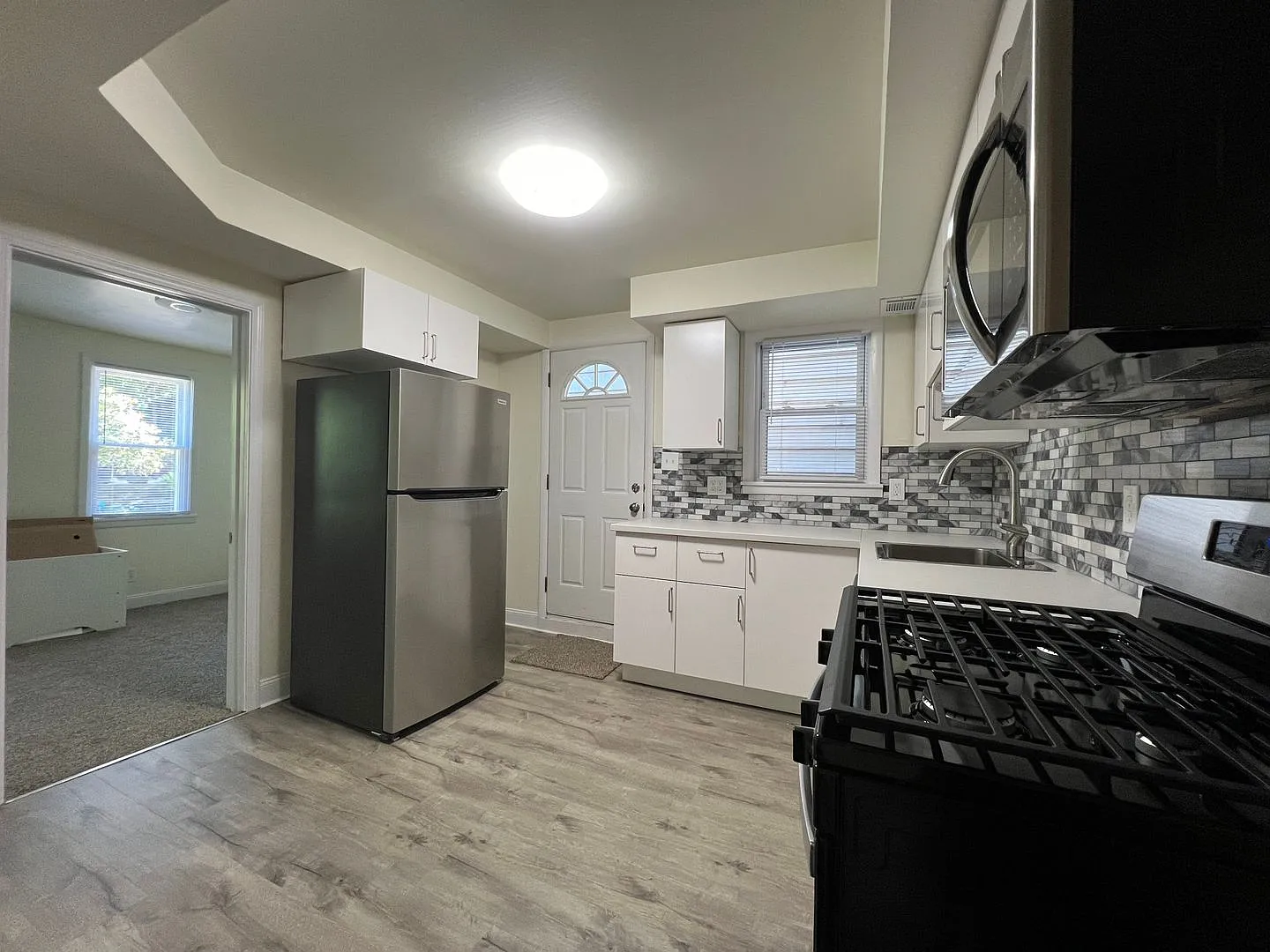 Now showing this updated 3BR 1.5 bath house! — Photo 4
