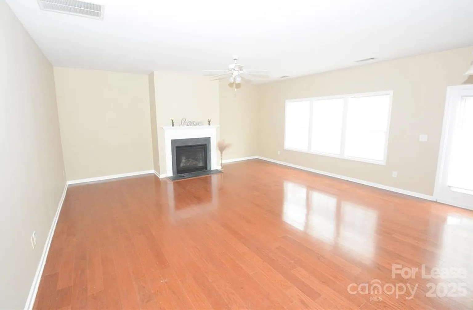 10605 Greenhead View — Photo 4