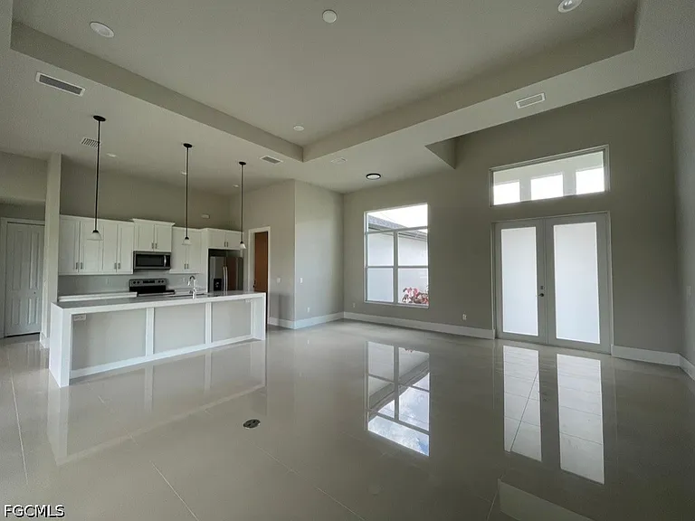 2447 SW Embers Ter — Photo 14