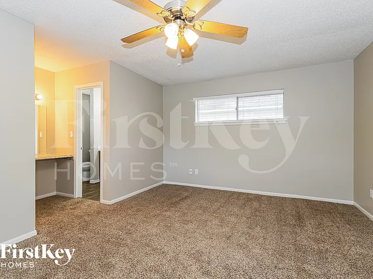 26218 Maplewood Dr — Photo 10