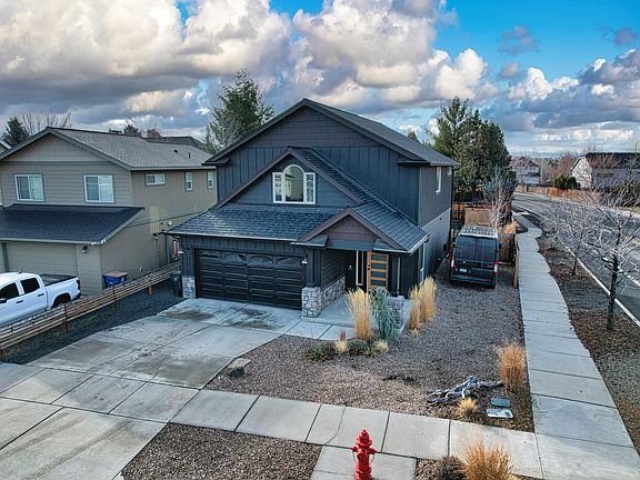 4th image of 20739 NE Angora Ct