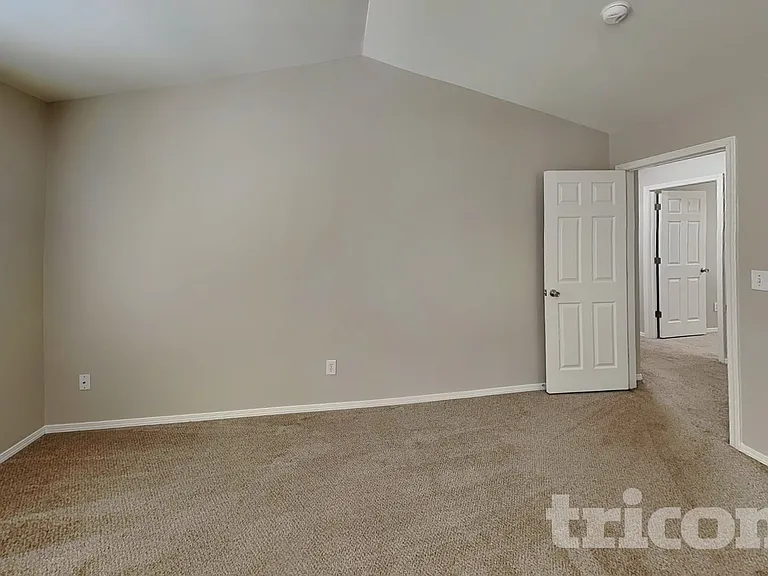 4003 Larkhaven Village Dr — Photo 7