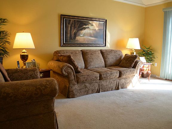 Living room 1