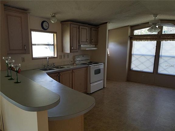 3rd image of 2504 Earlene Dr