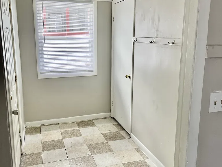 33 Harvard St #1 — Photo 2