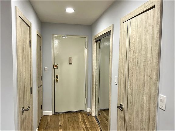 2nd image of 1730 E 14th St APT 5G