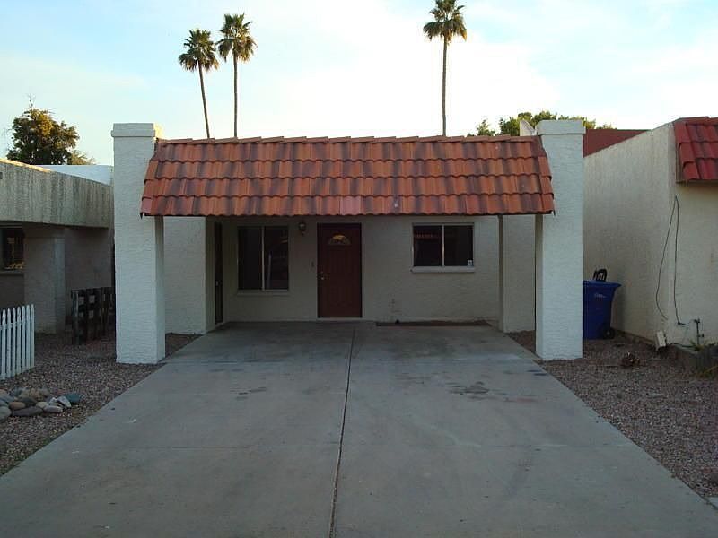 1st image of 539 E Royal Palms Dr