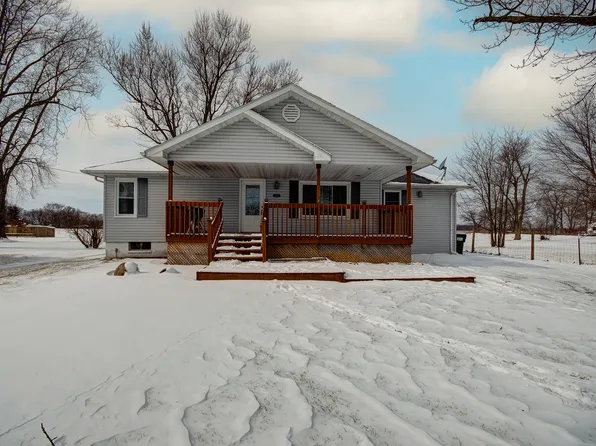 1168 N 5000w Rd, Kankakee, IL 60901