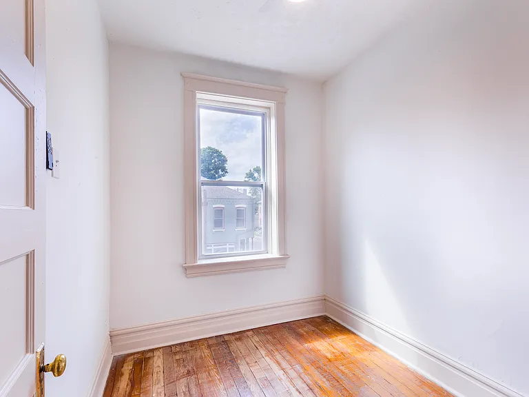 2802 Missouri Ave #2F — Photo 5