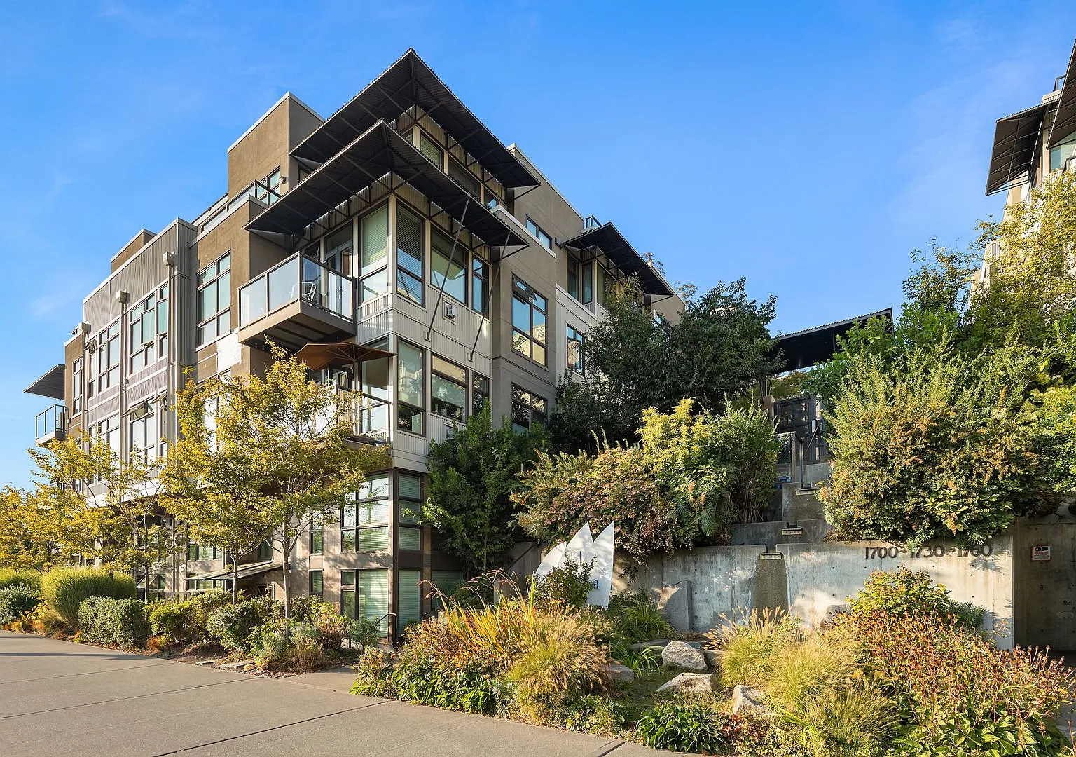 Beautiful Studio Condo by Gasworks Park — Photo 2