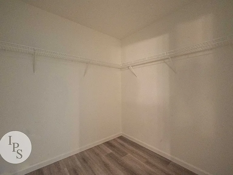 3611 Lansing Ave — Photo 31