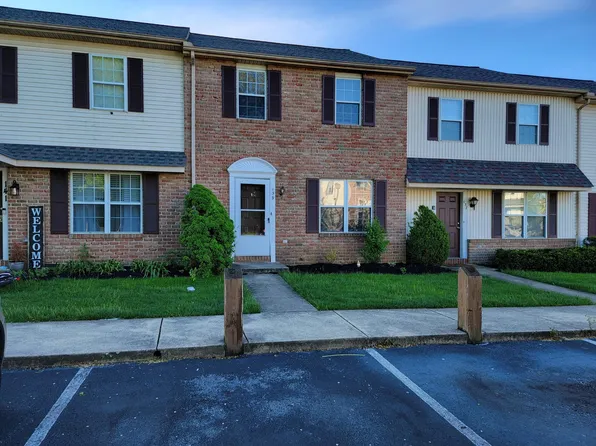 139 Greenland Dr, Lancaster, PA 17602