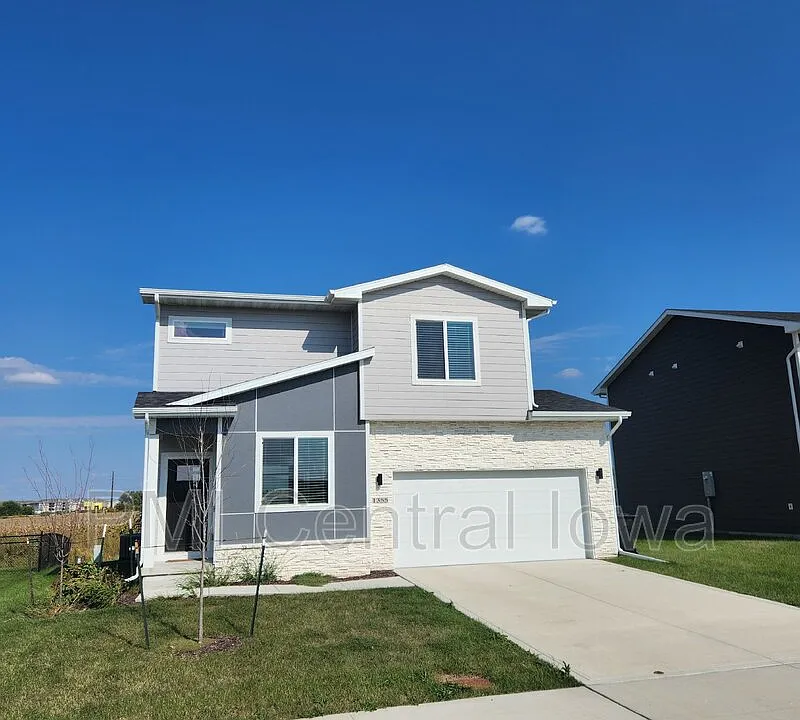 1355 SE Parkview Crossing Dr