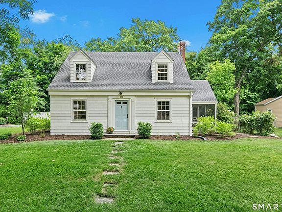 2nd image of 46 Toilsome Avenue