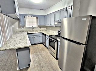 209 Cloverleaf Dr APT 1, Athens, AL 35611