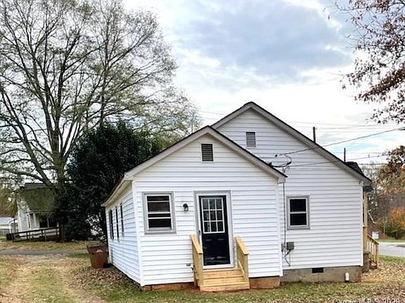 2nd image of 903 E Catawba St