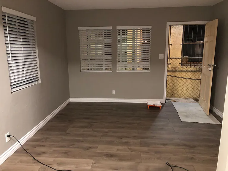 3609 Ocean View Blvd — Photo 3
