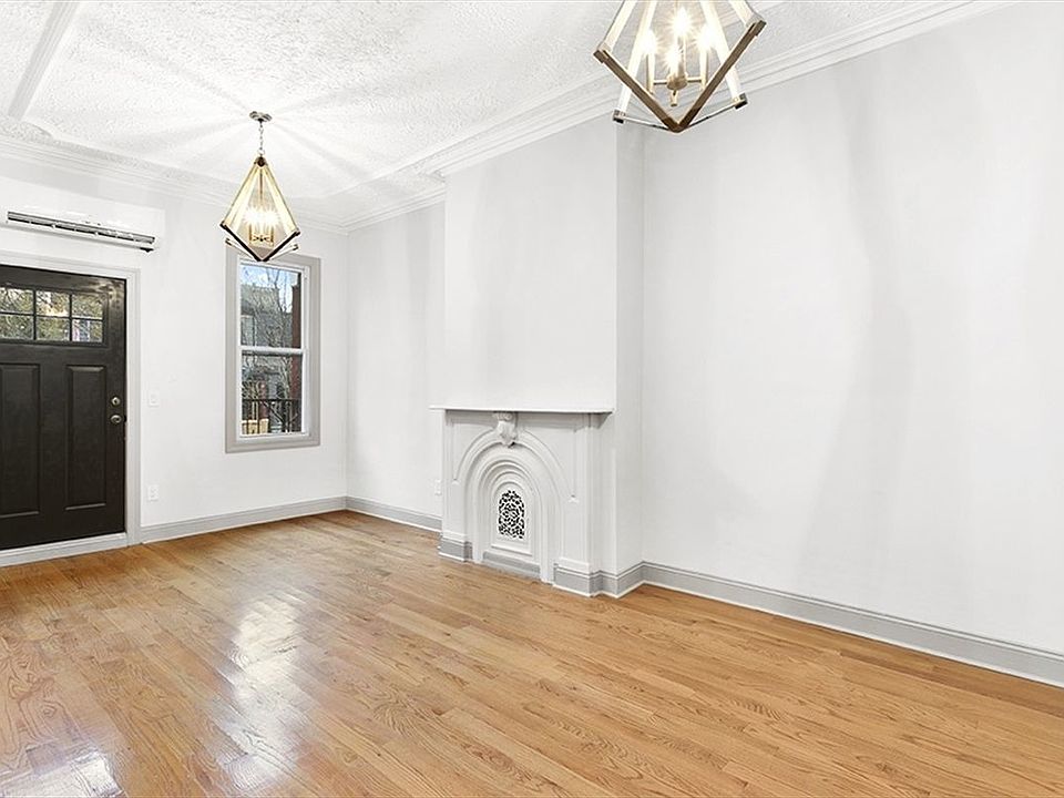 2nd image of 196 Putnam Ave Floor 3