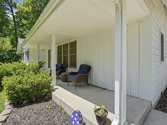 4th image of 2328 Klug Dr