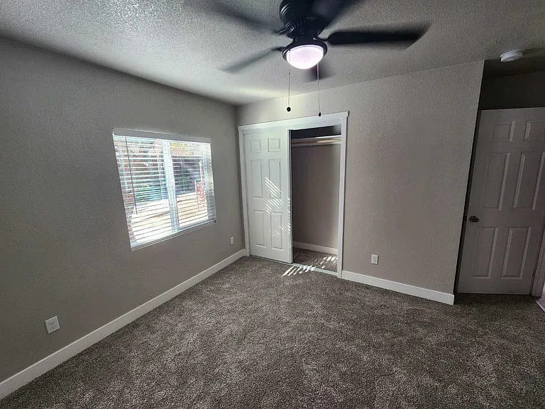1823 Oakdale Rd — Photo 5
