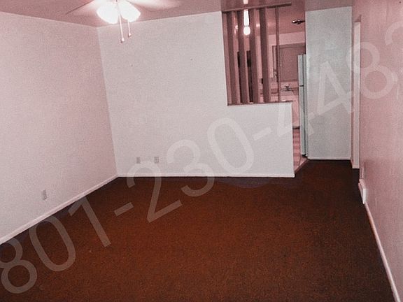 3rd image of 858 E Yale Ave