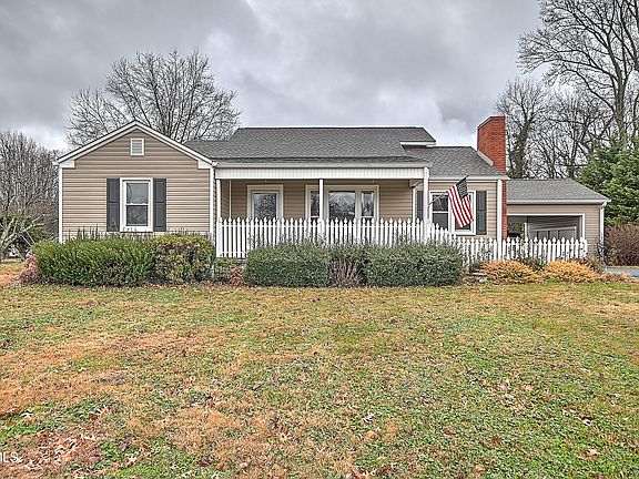 2nd image of 110 Jackson Ln
