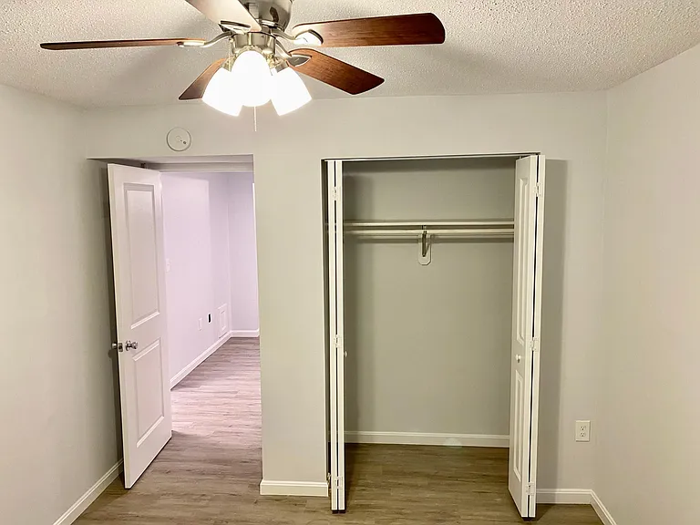 46 Galveston Pl SW #C — Photo 13