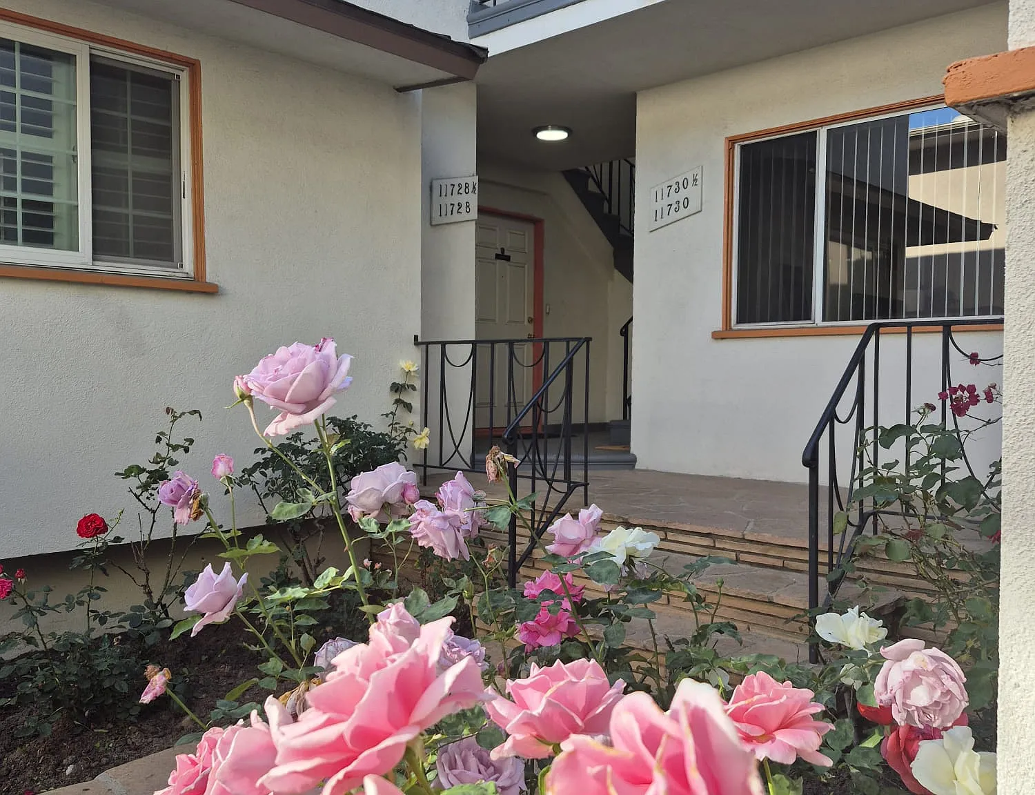 2 bed, $3,500 — Photo 3