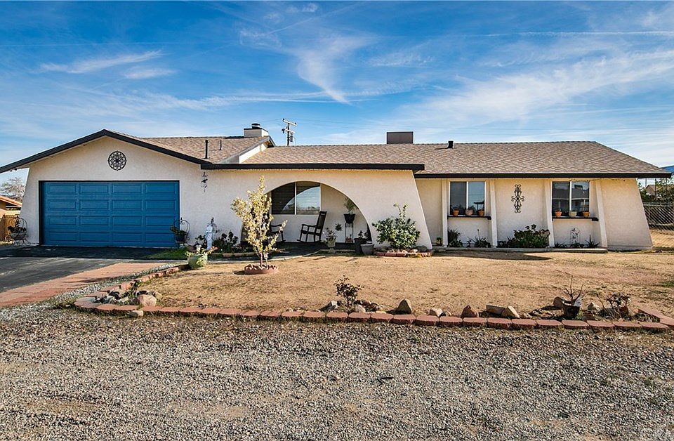 2nd image of 58327 Del Mar St