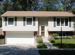 1262 Sarasota Dr, Wheeling, IL 60090