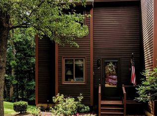 47 Thornhill Rd, Stratham, NH 03885