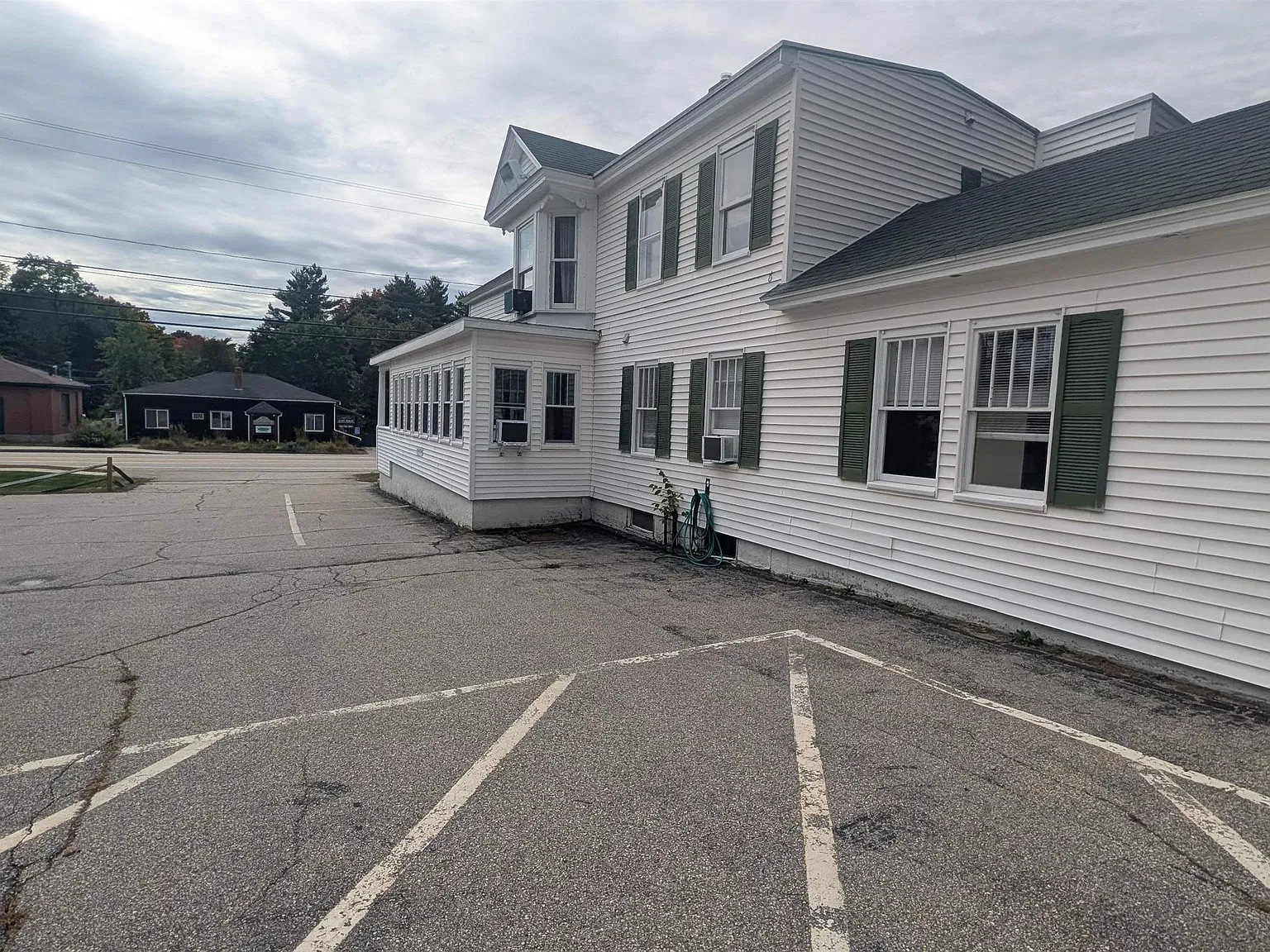 1 bed, 1.0 bath, 1000 sqft, $1,895 — Photo 1