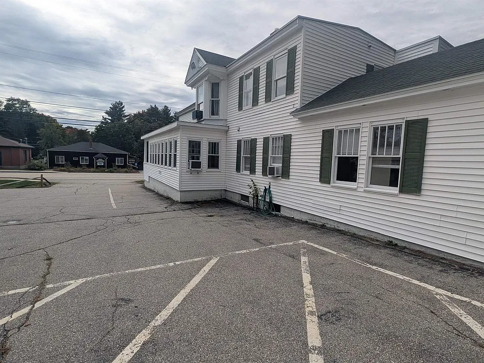 200 S Main St
