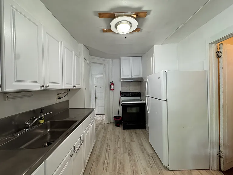 103 College Ave #1 — Photo 6