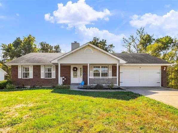 39 Scarlet Oak Ct, Troy, MO 63379