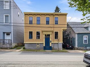 2048 Creighton St, Halifax, NS B3K 3R2