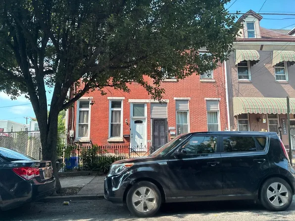 2060 E Cambria St, Philadelphia, PA 19134