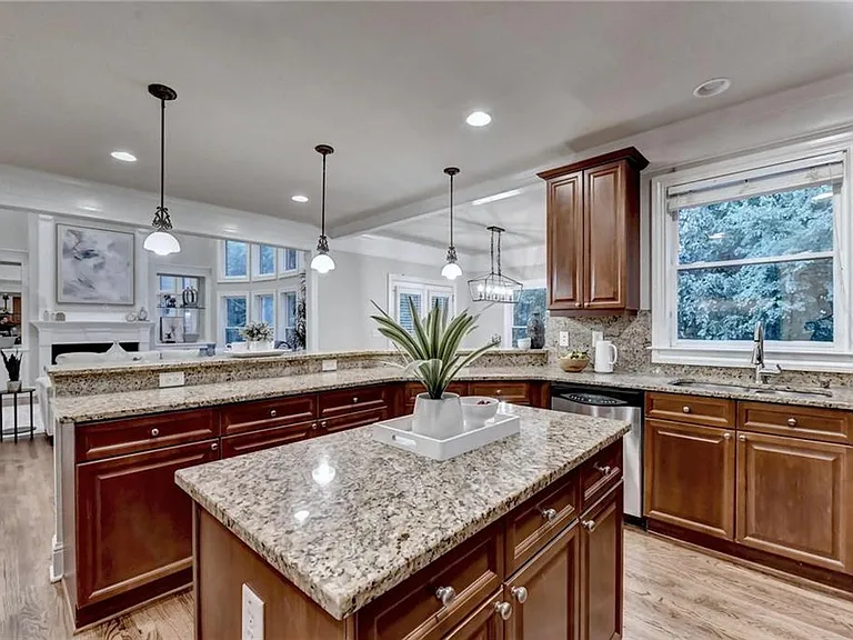 9848 Talisman Dr — Photo 31