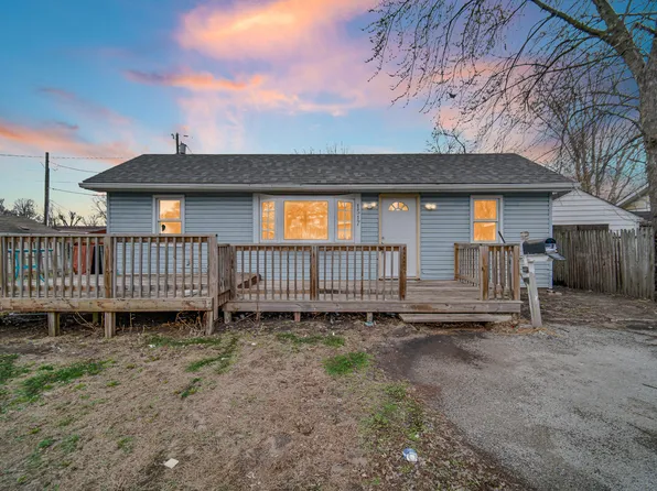 1517 174th St, Hammond, IN 46324