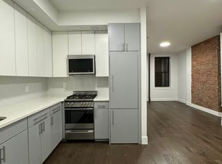 336 W 17th St #4W, New York, NY 10011