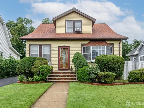 938 Ray Ave, Union, NJ 07083