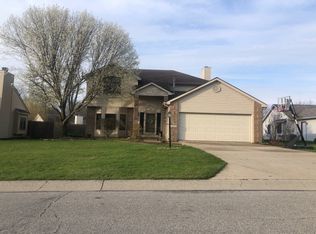 1915 Sweet Cider Rd, Fort Wayne, IN 46818