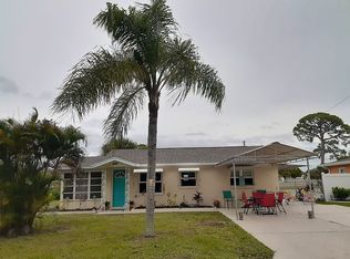 445 Sunset Dr, Englewood, FL 34223
