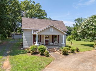 1264 Piney Ridge Rd, Forest City, NC 28043