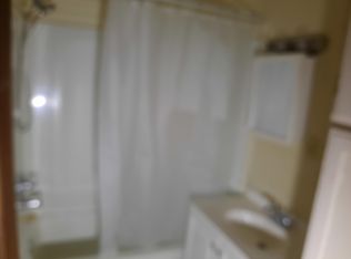 516 W 11th Ave, Hutchinson, KS 67501