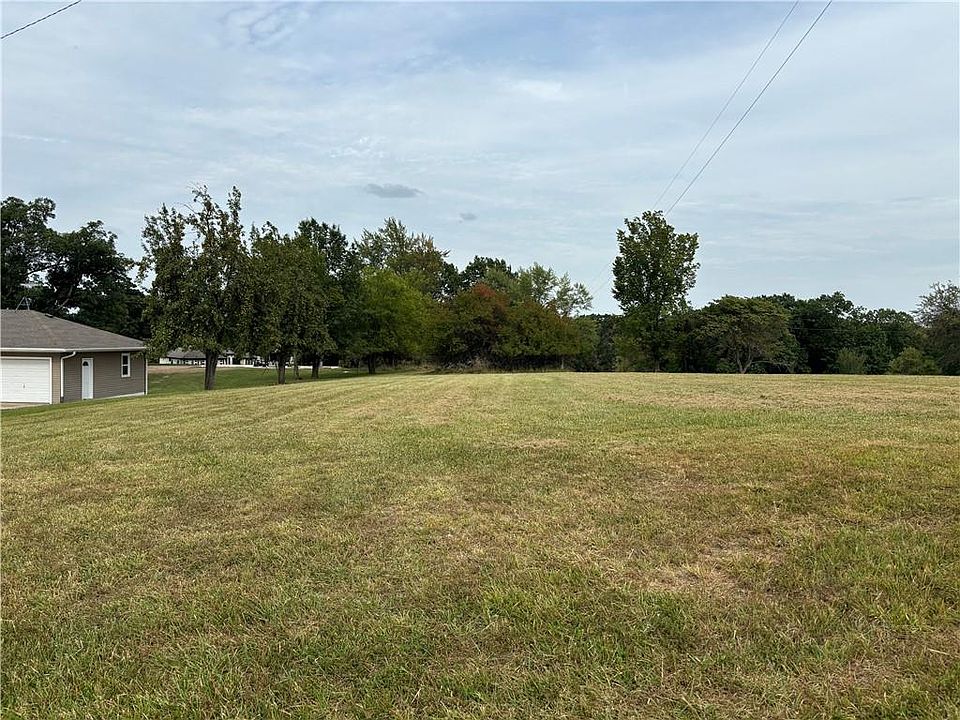 2nd image of 2057 Blue Gill Dr