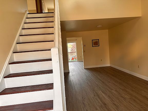 2nd image of 2652 Anthony Ct