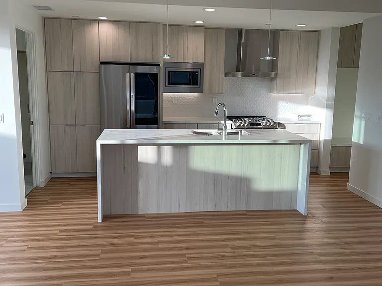 1166 Holly Ave #1 — Photo 7